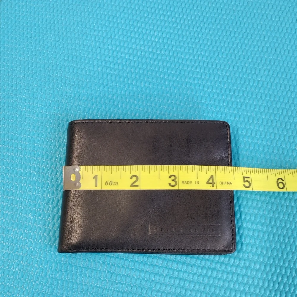 NEW Perry Ellis Men's Leather Bi-fold Wallet - Black